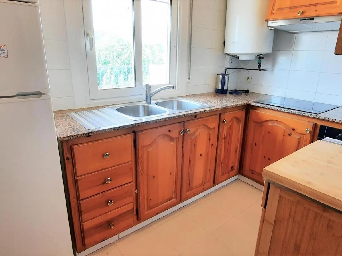 Apartamento Confortable En Sant Genis, Llanca - Cerca De Playa Y Actividades F - Es-170-44