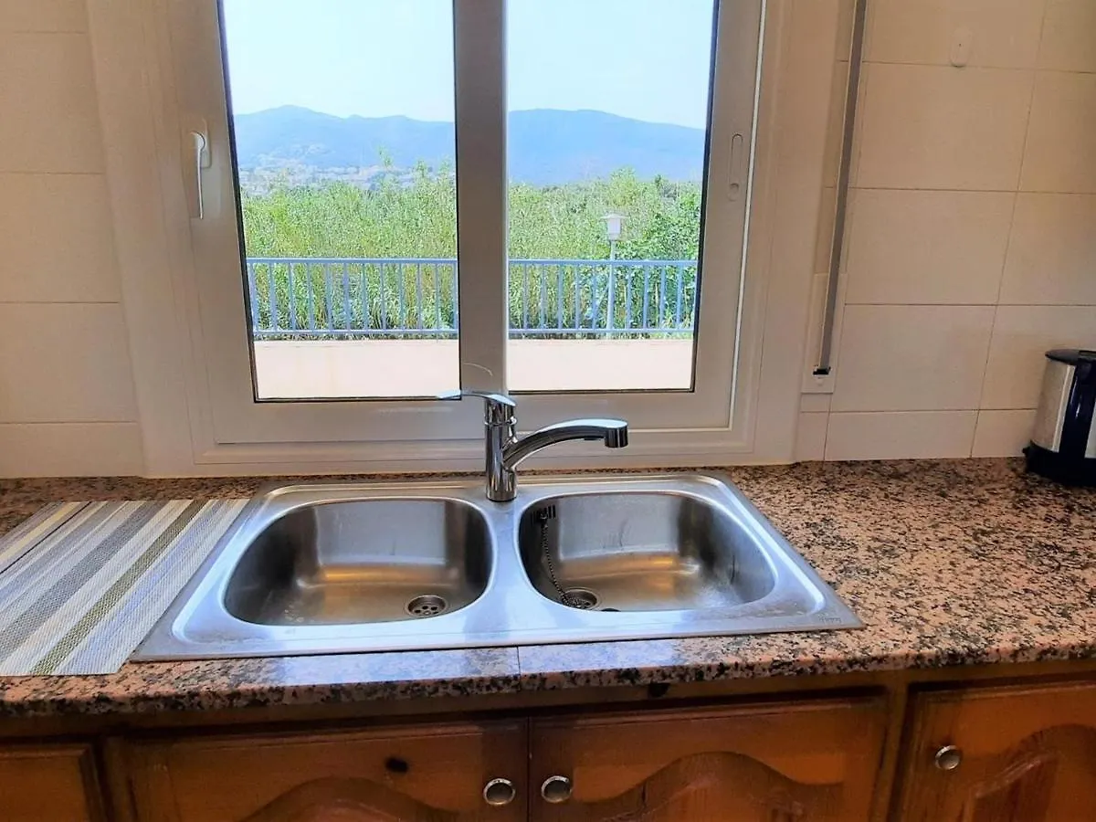 Apartamento Confortable En Sant Genis, Llanca - Cerca De Playa Y Actividades F - Es-170-44 Apartment