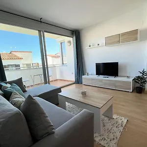 Apartamento 2-bedroom Brand New Steps From The, Llançà